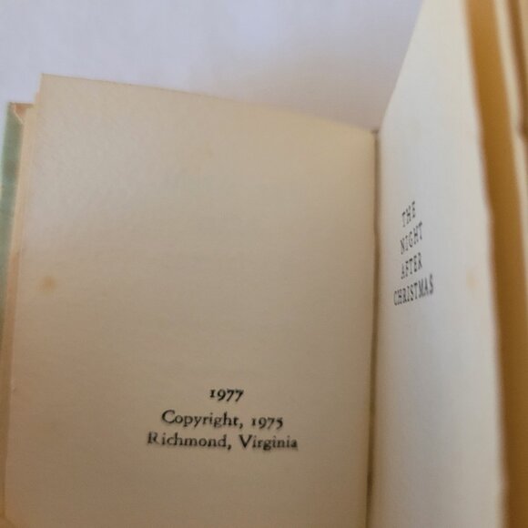 Vintage The Night After Christmas, By Robert Archer, Miniature Book, 1977 - Picture 4 of 9